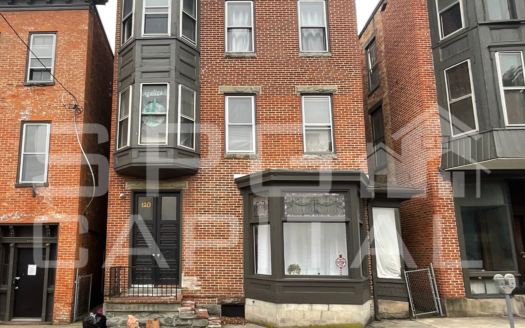 120 Lincoln Way W Apt 1R Chambersburg, PA