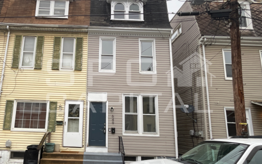 649 W College Ave York, PA